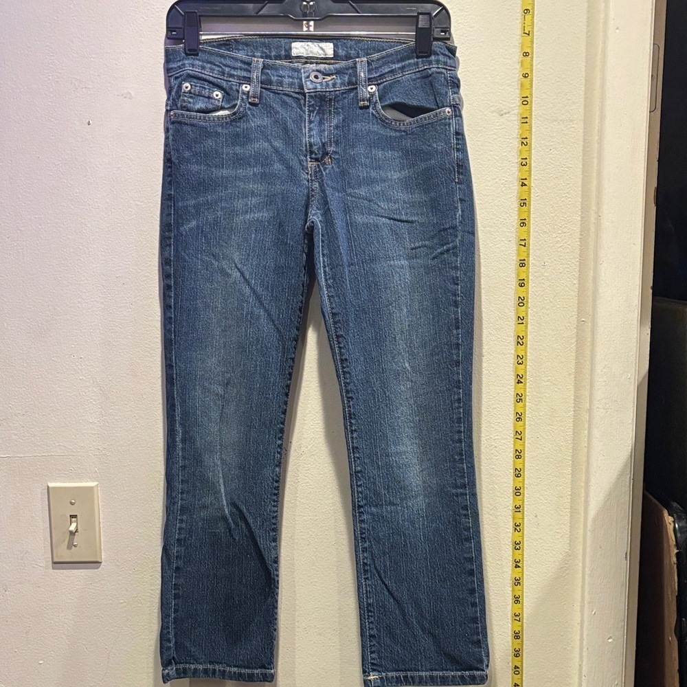 American Eagle Outfitters Women’s Straight Leg Jeans — Medium Blue